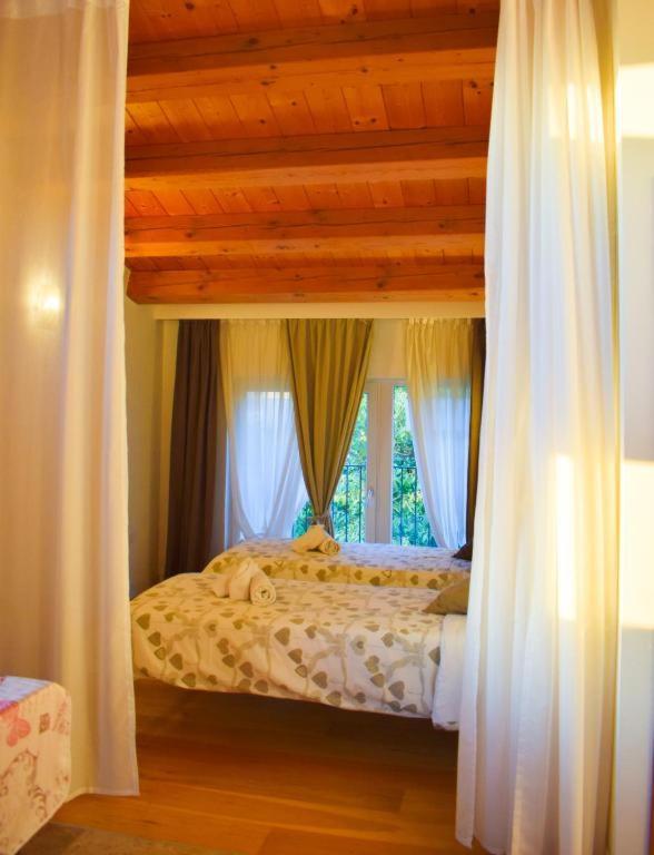Beehouse - La Casa Delle Api Agriturismo Borso del Grappa Bagian luar foto